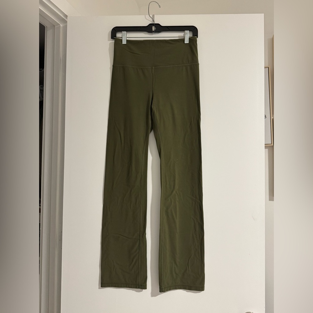 Athleta “Dark Olive” 🫒 Straight Leg Leggings Activewear Athleisure Casual $99 - Picture 2 of 5